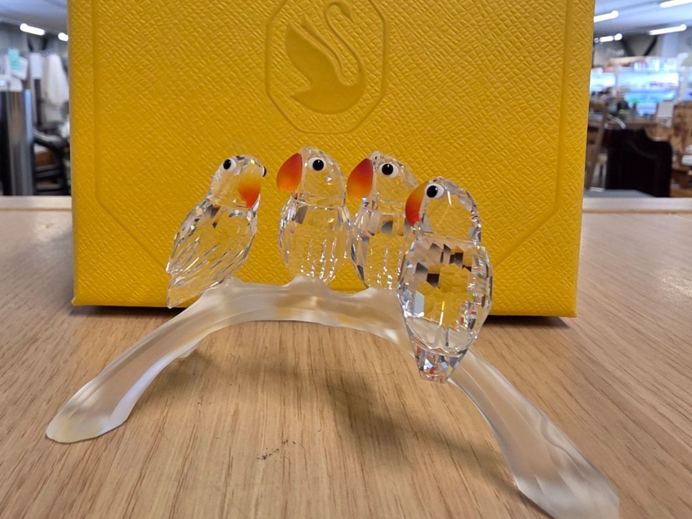 Swarovski Statuette: Swarovski Figur Lovebirds inkl.- Box – Usato da Chur venduto da FeschtlandBrockiChur