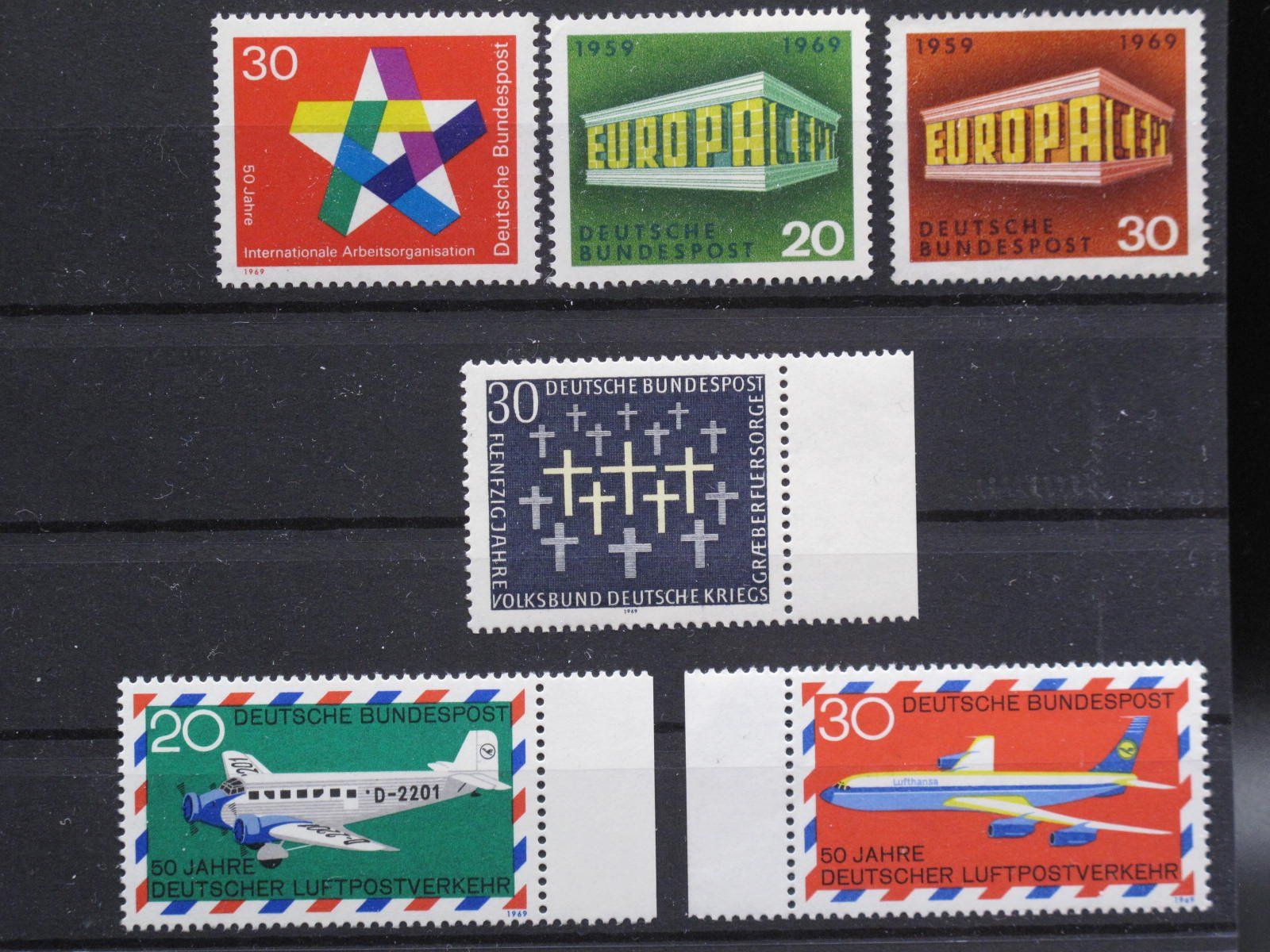 Tutti i francobolli: BRD 1969 Luftpostverkehr / Kriegsgräbervorsorge** – Usato da Wil SG venduto da fva01