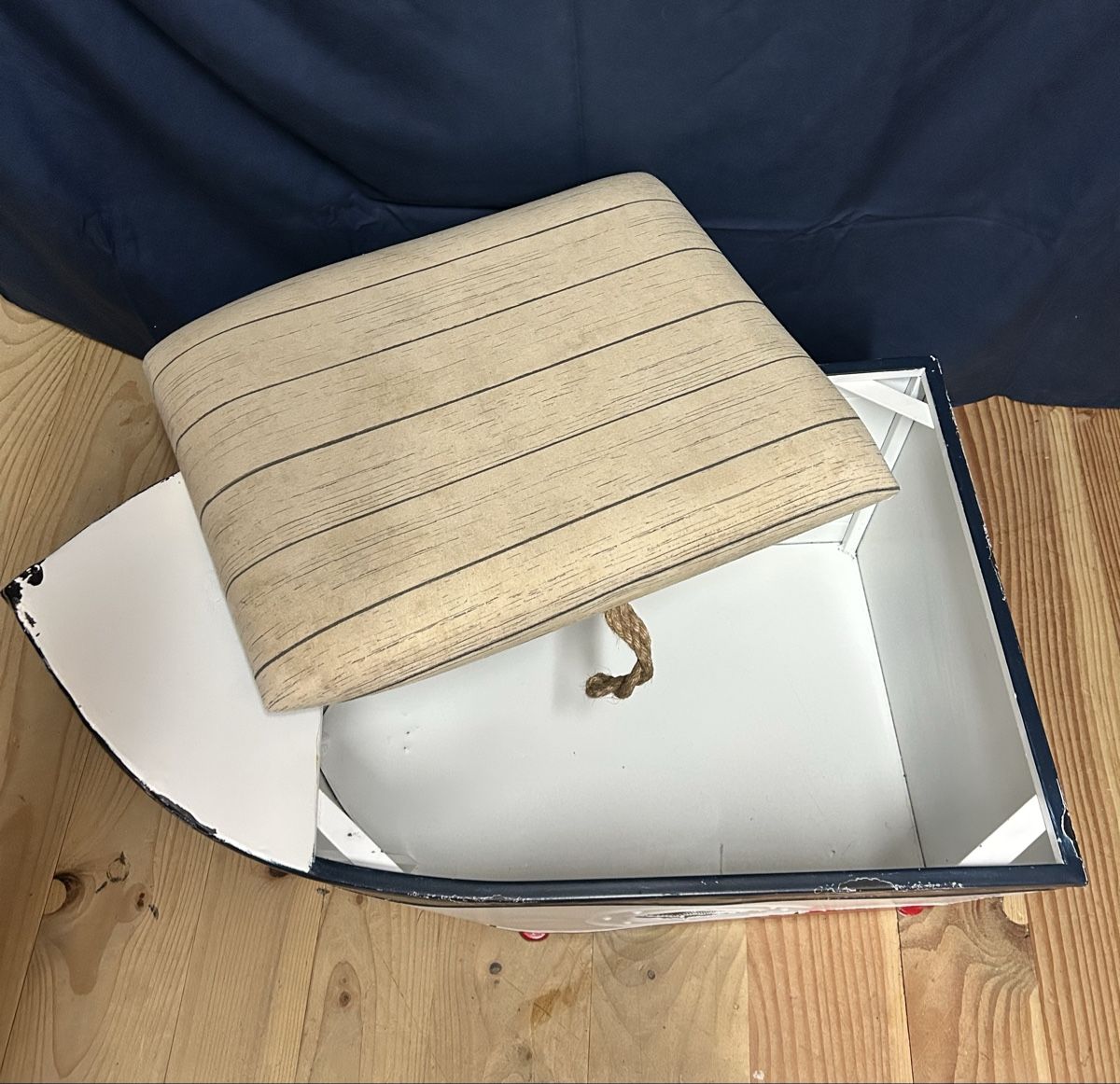 Hocker: Sitzhocker mit Stauraum Boot – Gebraucht aus Auswil von Kasiopeia72 2