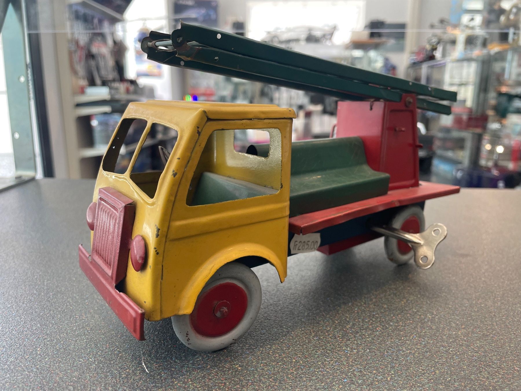 Kit di modellismo & Modellini statici: Vintage Tin model Feuerwehr 25cm – Usato da Chiasso venduto da Carrara-Modellismo