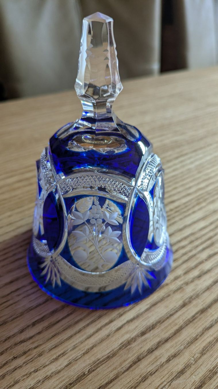 Cloches & sonnailles: Klingelglas – D'occasion à Kandersteg par alfi30
