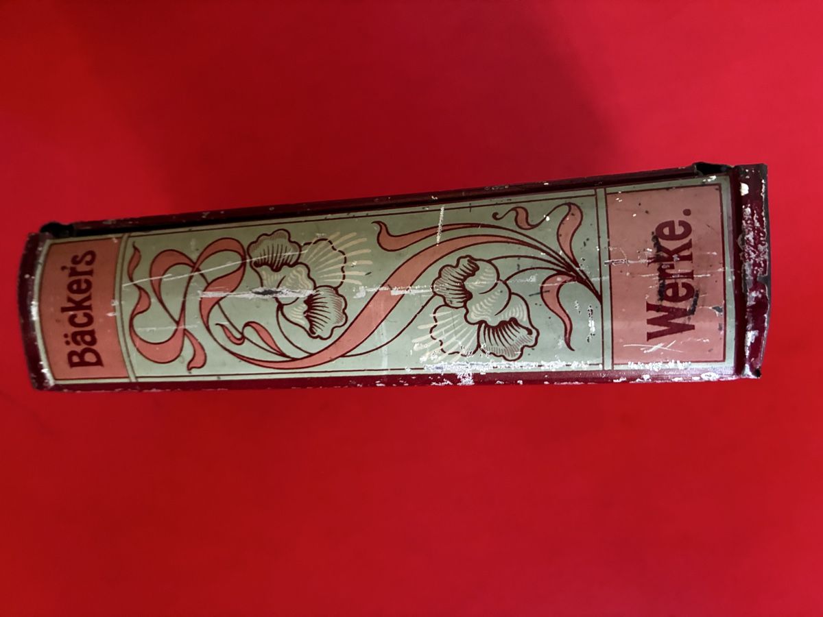 Tutte le decorazioni: Jugendstil-Dose Winterthur – Usato da Lengnau BE venduto da Warmbrodt 3