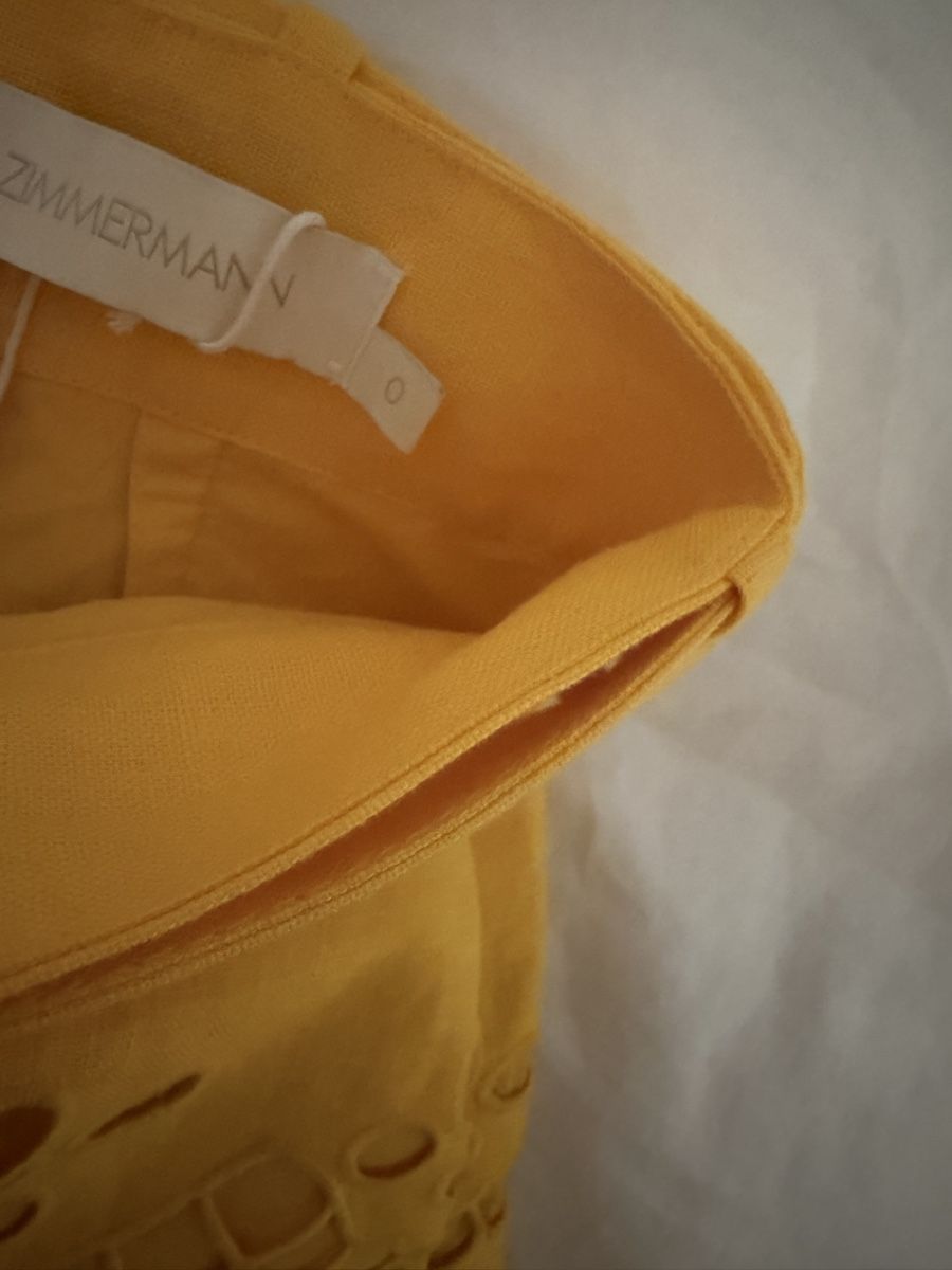 Zimmermann Lotti di vestiti: Zimmermann Yellow Broderie Shorts new – Nuovo (secondo la descrizione) da Zug venduto da Astraion200 3