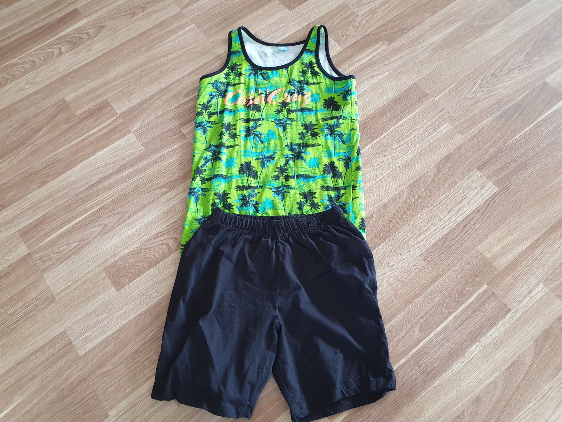 Camicie, T-shirt & Polo: 146/152 Tank top und Hose – Nuovo (secondo la descrizione) da Zürich venduto da Trei05