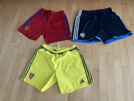 3 Adidas Fussballshorts FC Basel Set in verschiedenen Grösse