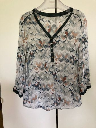 Nile Bluse M, top Zustand