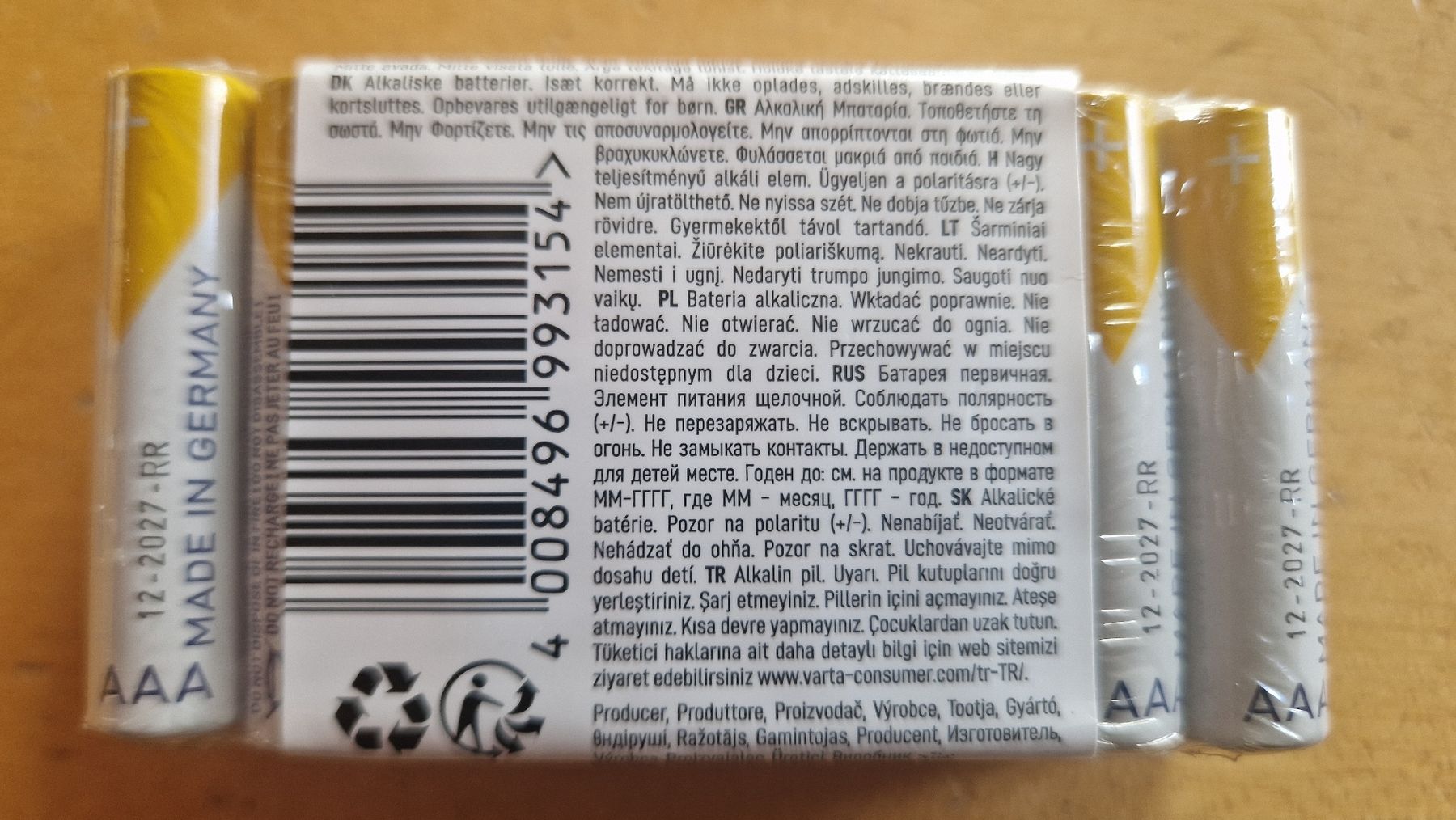 Varta Caricatori & Batterie: 16 Pach de piles Varta Alcalines  – Nuovo e nell'imballaggio originale da Ste-Croix venduto da Sporchet 1