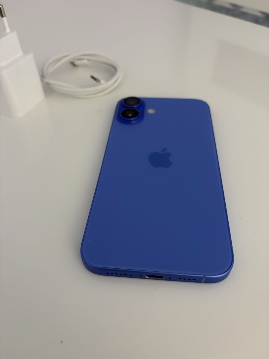 Apple Telefoni cellulari / Smartphones: Top iPhone 16 Plus, 128 GB Ultramarinblau – Nuovo (secondo la descrizione) da Ostermundigen venduto da Ital12 3