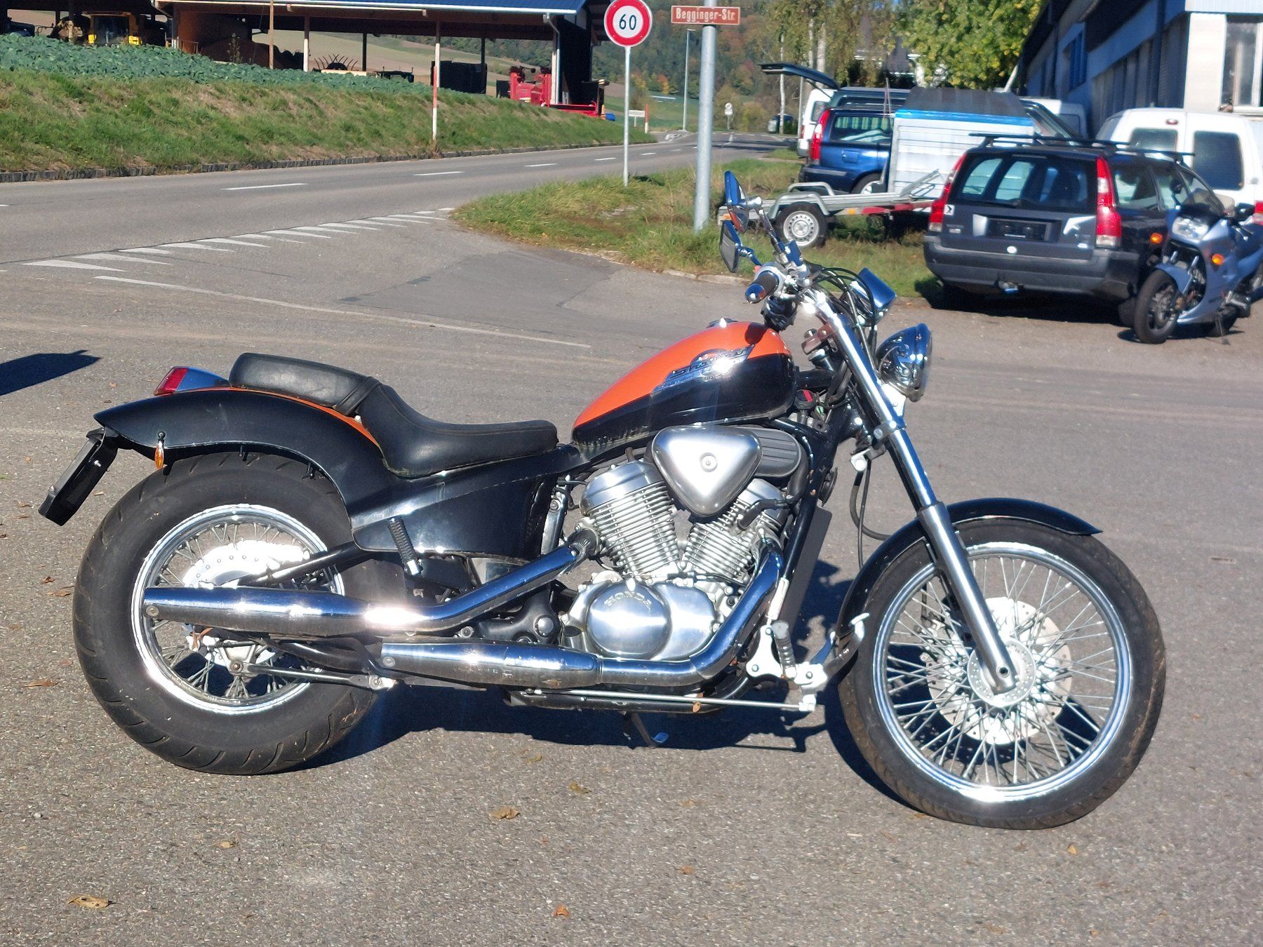 Honda Chopper: Honda Shadow VT 600 ccm PC21 E Chopper Unfall Motorrad – Difettoso da Schleitheim venduto da ZieglerMotoRecycling 3