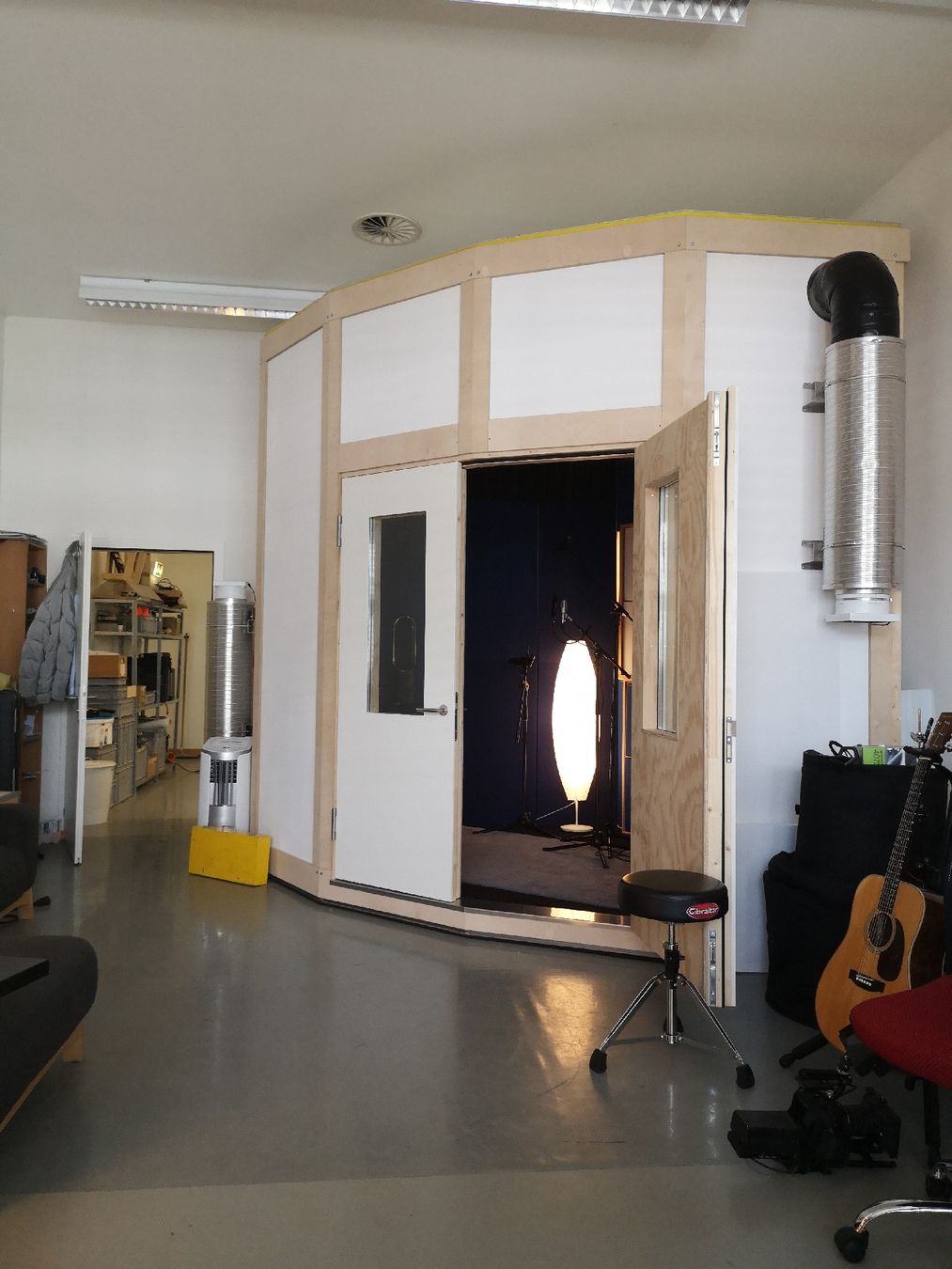 Strumenti musicali: High End Aufnahmeraum / Modular / inkl. Lüftung / Preis VB – Usato da Zürich venduto da jakobeisenbach