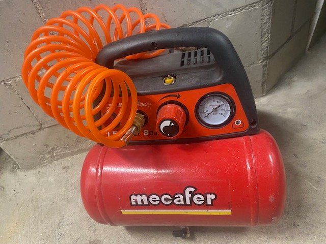 Compressori: Luftkompressor MECAFER 6 L gebraucht fast wie neu – Usato da Niederhasli venduto da Tigerproduct 2