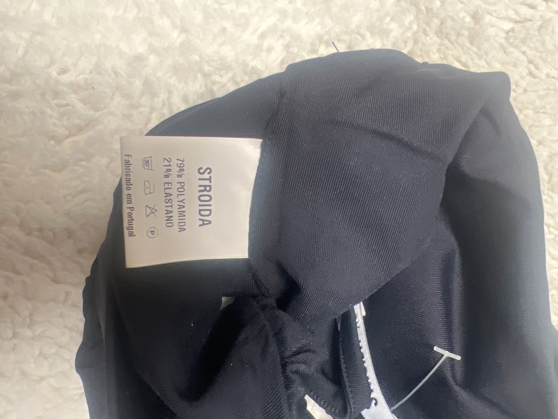 Top: Top bustier  neuf avec étiquette XS – Nuovo e nell'imballaggio originale da Chenens venduto da anasantos90 4