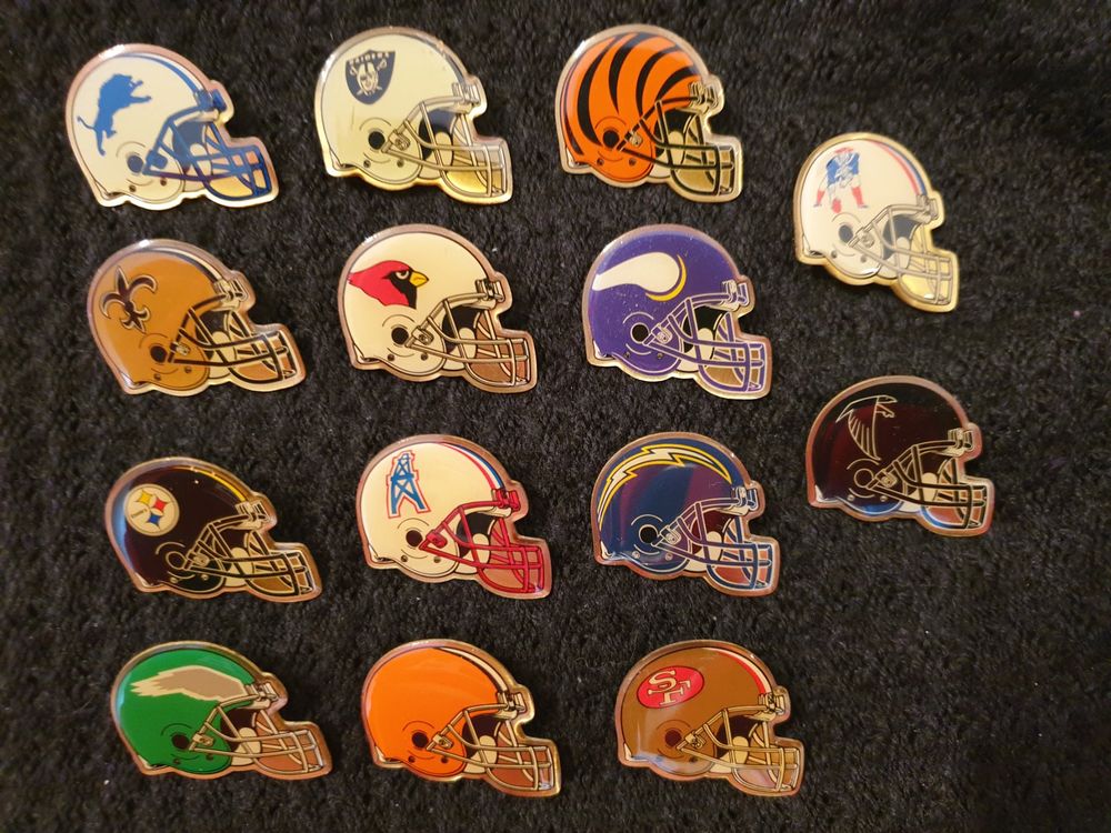 Pins NFL Teams aus den 1990ern | Acheter sur Ricardo