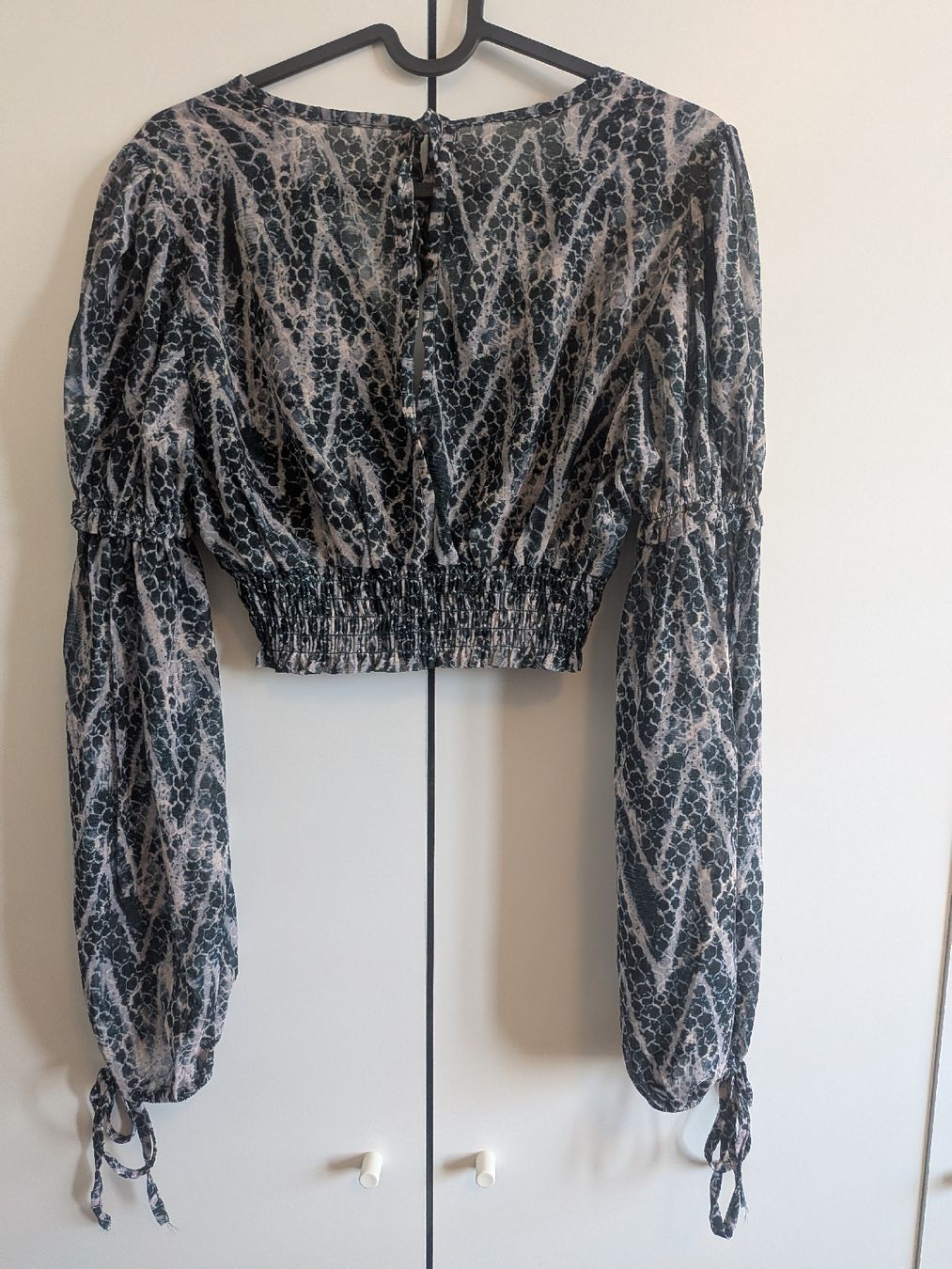 Top: Long Sleeve Crop Top -  Size S – Usato da Wettingen venduto da ann_hzb5 1