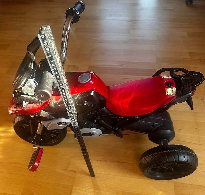 Fahrzeuge für Kinder: BMW Dreirad – Gebraucht aus Glattfelden von BMWF 1
