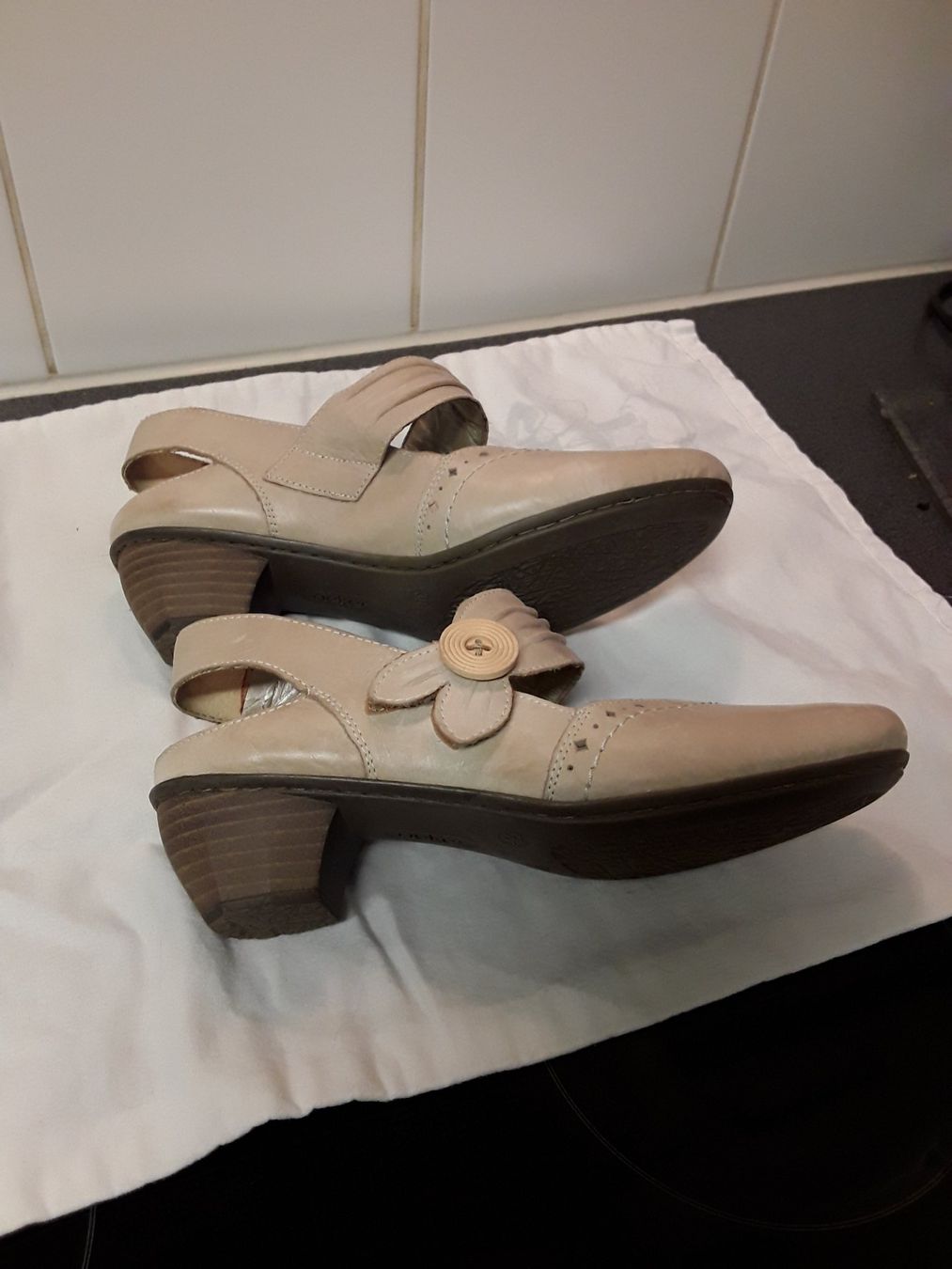 Rieker Scarpe da donna: Neuwertige Rieker Pumps 38 – Nuovo (secondo la descrizione) da Zürich venduto da Jesse2013 1