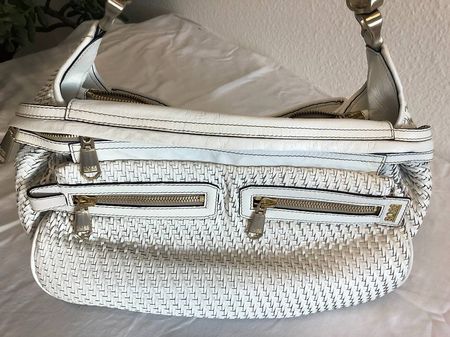 Hugo Boss Handtasche aus geflochtenem Leder, neuwertig