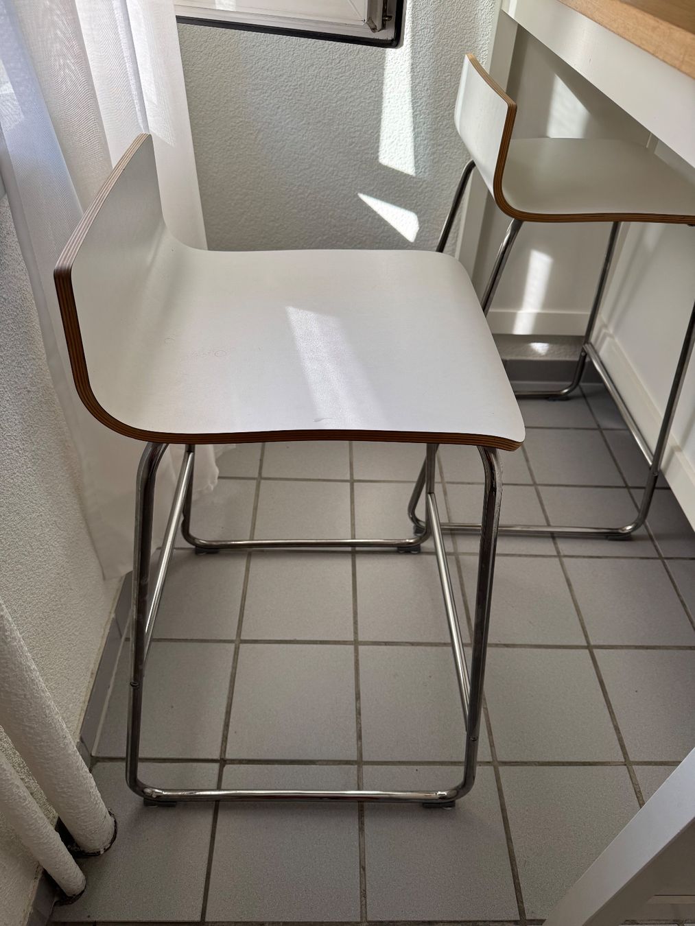 Ikea Cucine complete: IKEA Kücheninsel + Küchenwagen + 2 Barhocker – Usato da Zürich venduto da ahm_lqt9 2