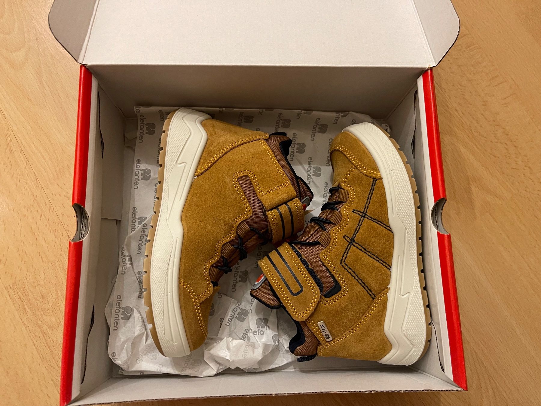 Elefanten Schuhe für Jungen: Elefanten Gr.28 – Neu und originalverpackt aus Richterswil von Racovet 1