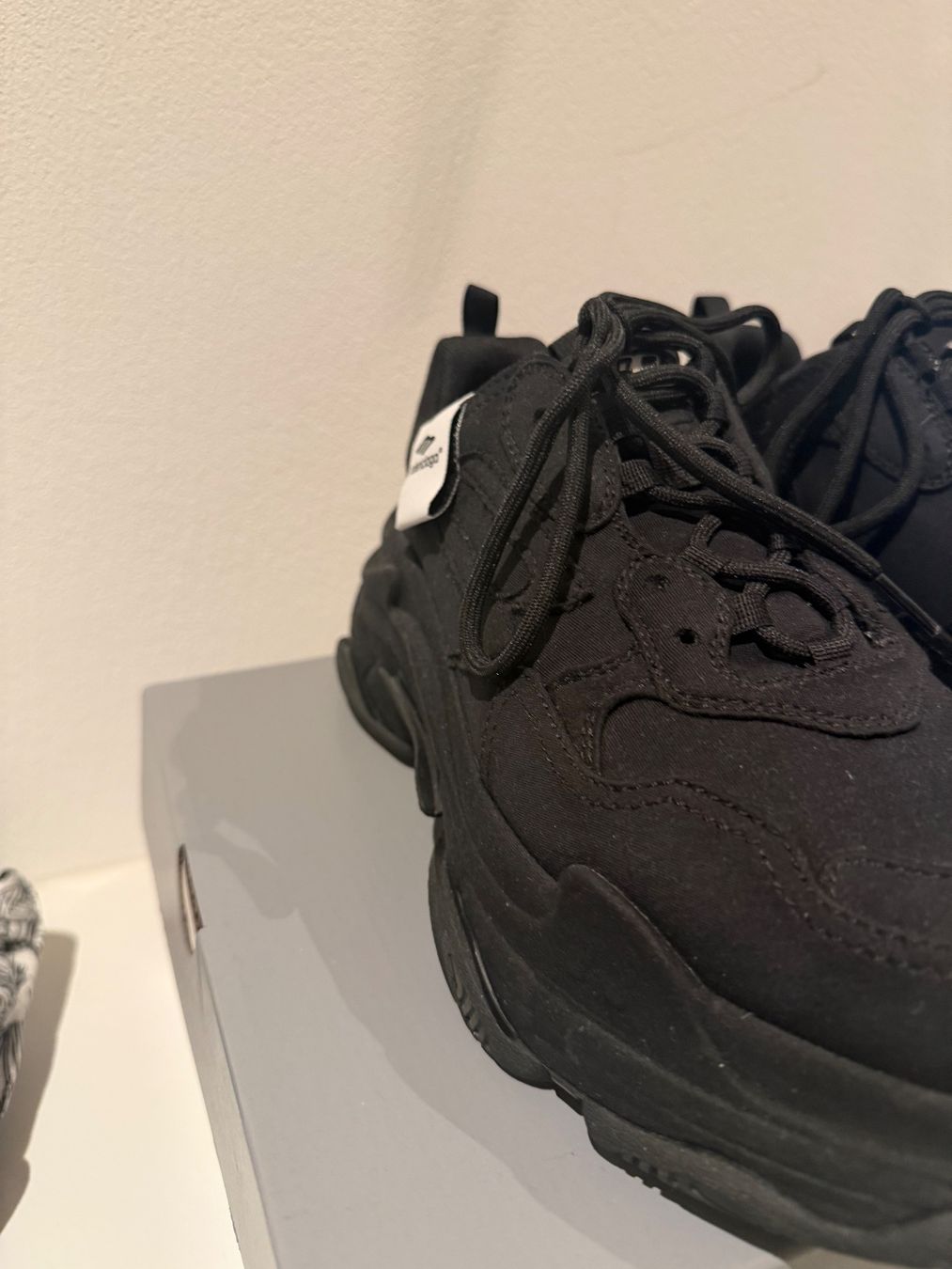 Balenciaga Scarpe da uomo: Balenciaga Triple S Gr. 43 – Nuovo (secondo la descrizione) da Küssnacht am Rigi venduto da kuma479 2