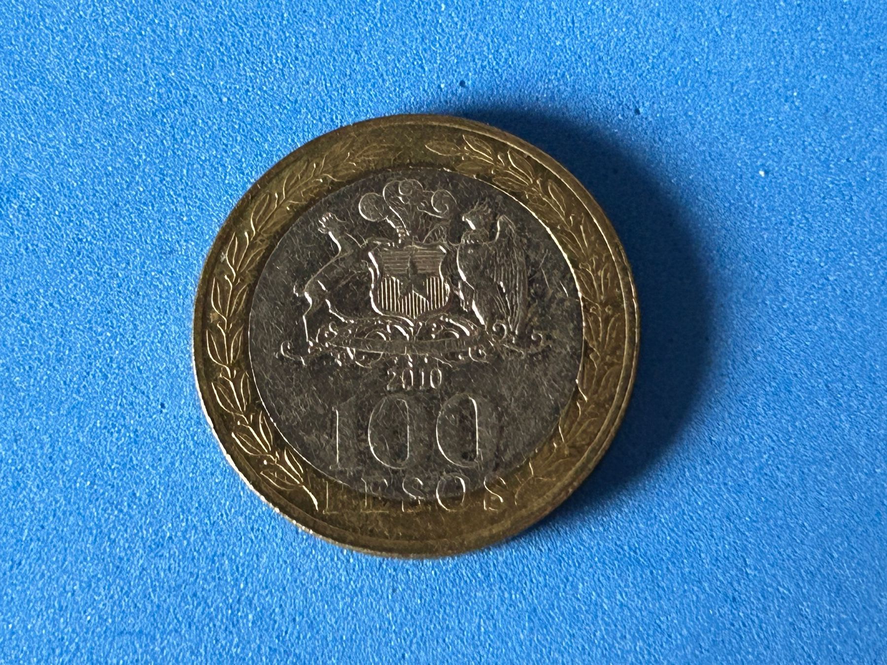 Tutti le monete: Chile - 100 Pesos 2010 – Usato da Corcelles NE venduto da AJKader 4
