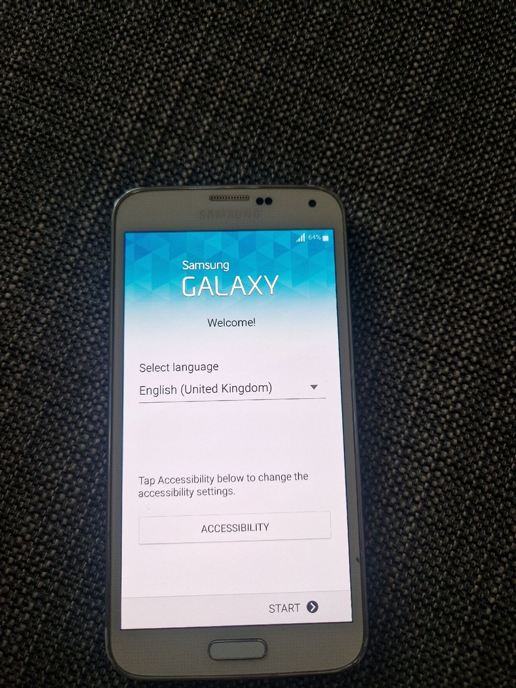 Samsung Telefoni cellulari / Smartphones: Samsung Smartphone Galaxy S5 weiss gebraucht – Usato da Reinach BL venduto da Tinkerbelly27 2