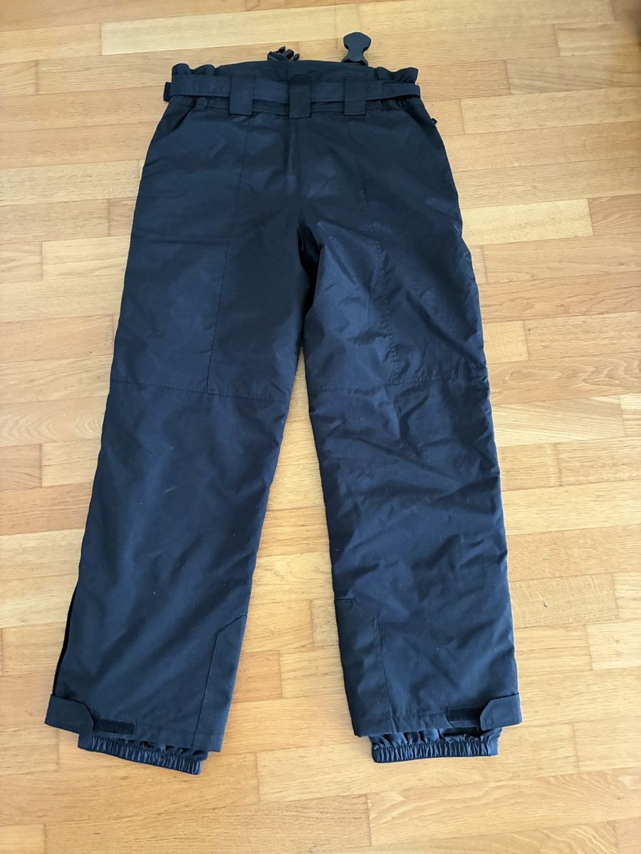 Pantalons: Schneehose/Skihose Grösse 44 – Neuf (Voir description) à Inwil par Cupcake85 1