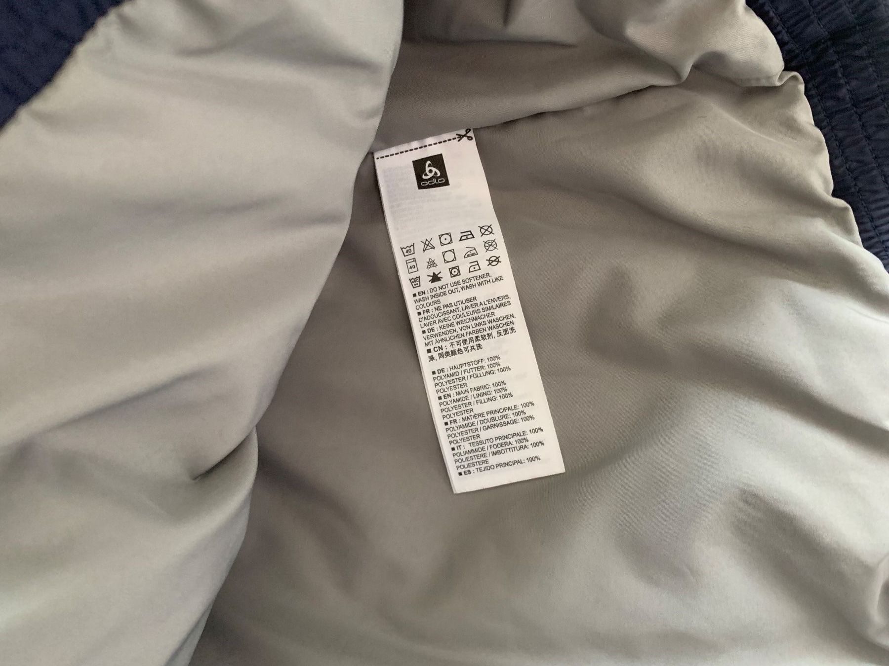 Odlo Jacken: Damenjacke ODLO + Pullover gratis (CHF 80) dazu Blau – Neu und originalverpackt aus Adliswil von Jessik0 4