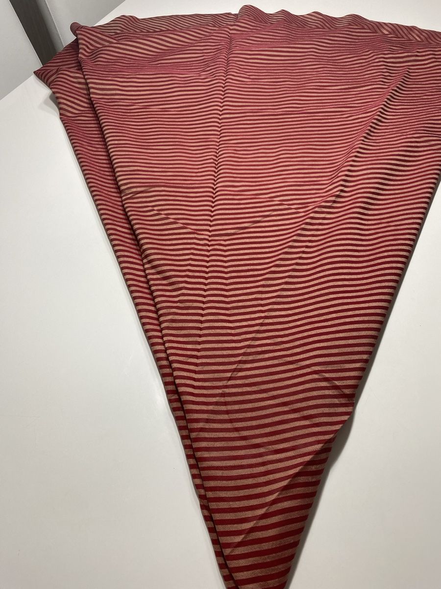 Coperte: Wunderschöner Seiden Tischtuch 🌸 – Usato da Opfikon venduto da Luis144 4