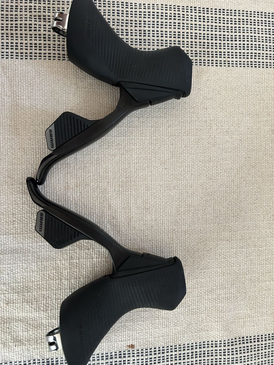 Sram Ersatzteile: SRAM Rival AXS levers, excellent condition pair – Gebraucht aus Andermatt von tom_j2v2 1