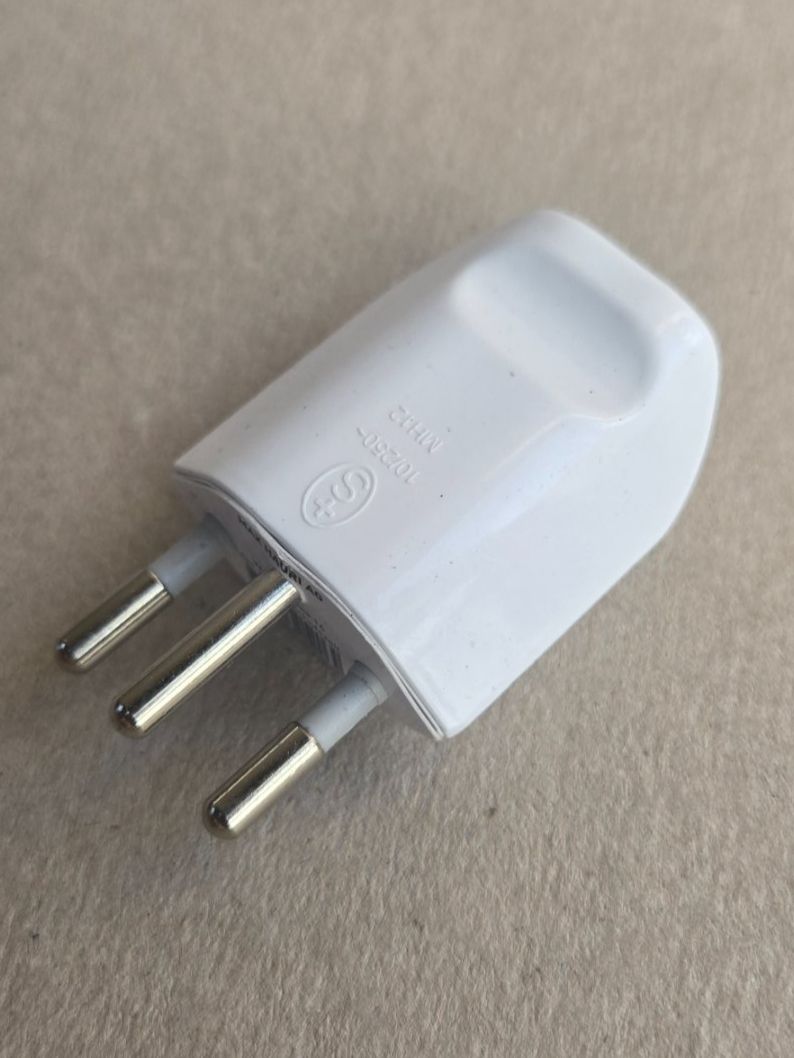 Stecker: CH 1-Loch Stecker Typ J Weiss Kabelstecker – Neu (gemäss Beschreibung) aus Hunzenschwil von Fluz