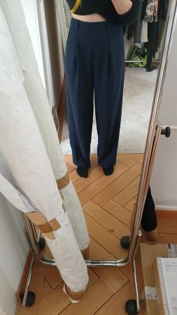 Breite Bundfaltenhose, marine von nulu,Gr.34