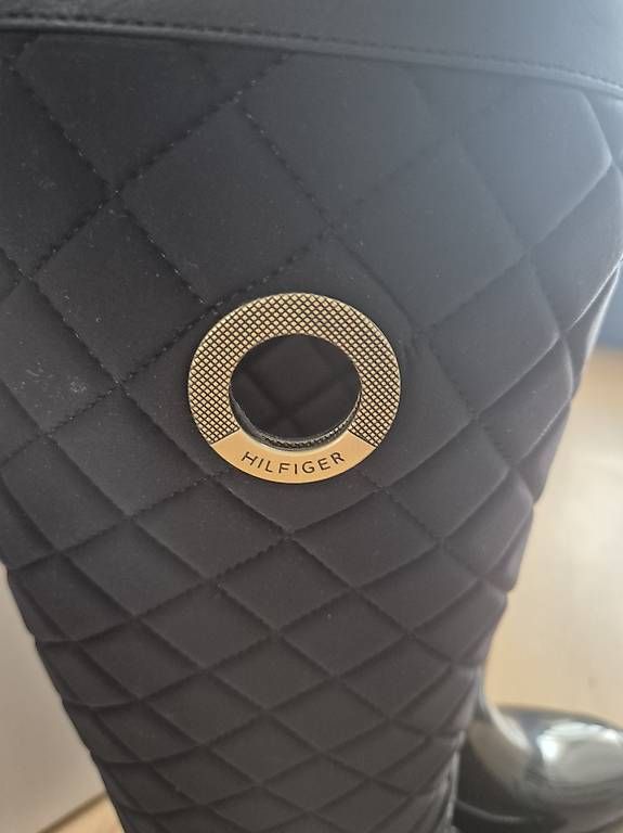 Scarpe da donna: Gummistiefel Tommy Hilfiger – Usato da Rheinfelden venduto da noale 2