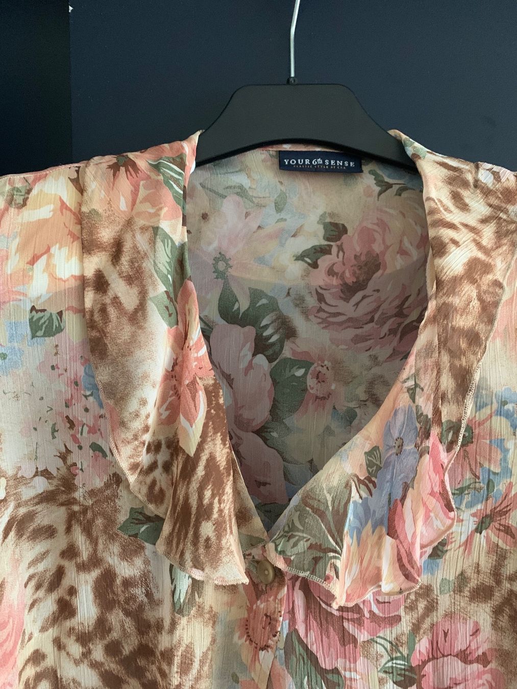 C&A Blusen: Damen Bluse mit Blumenmuster – Gebraucht aus Triengen von nes_l8cj 1