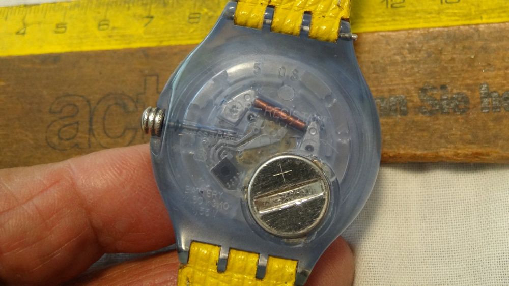 Swatch Orologi: S-WATCH  SCHÖNE HERREN UHR,QUARTZ.SCHÖNE MODE .LÄÜFT – Usato da zürich venduto da ahmad01 8