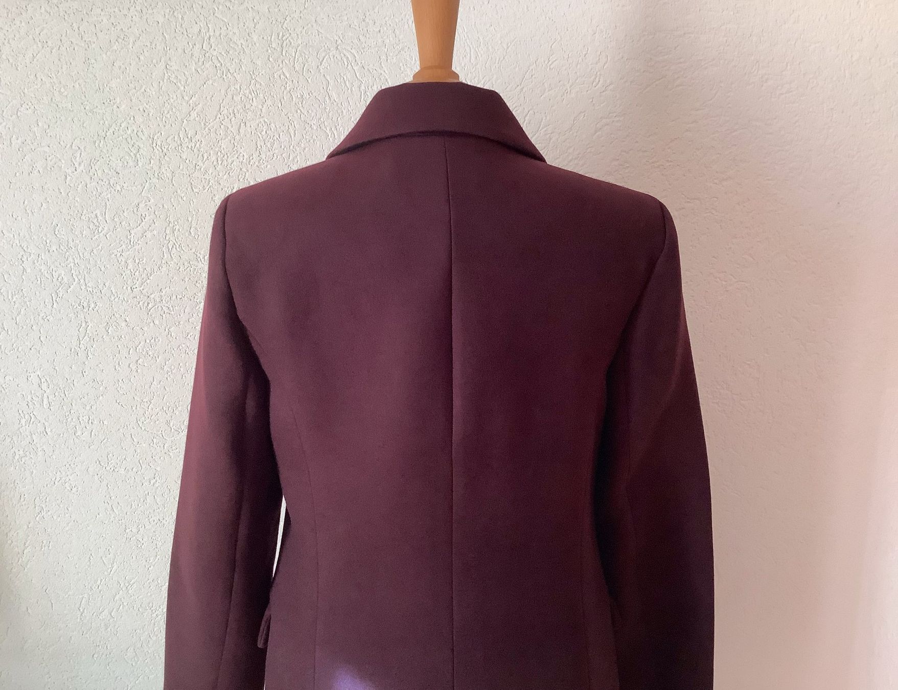Cappotti: NEW Warehouse Burgundy Winter Coat 36 – Nuovo e nell'imballaggio originale da Founex venduto da sweetcouture 7