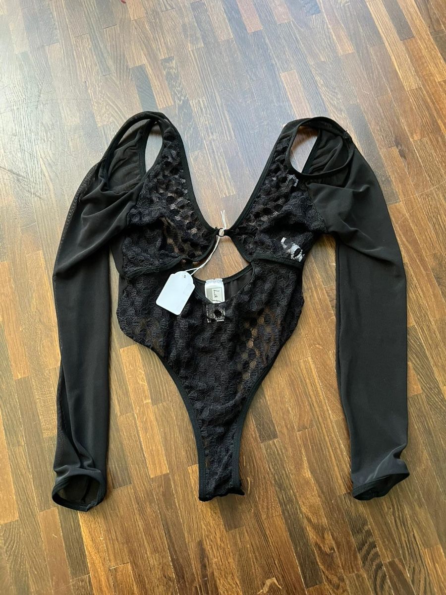 Top: Body Mesh – Nuovo (secondo la descrizione) da Baar venduto da TheArchive