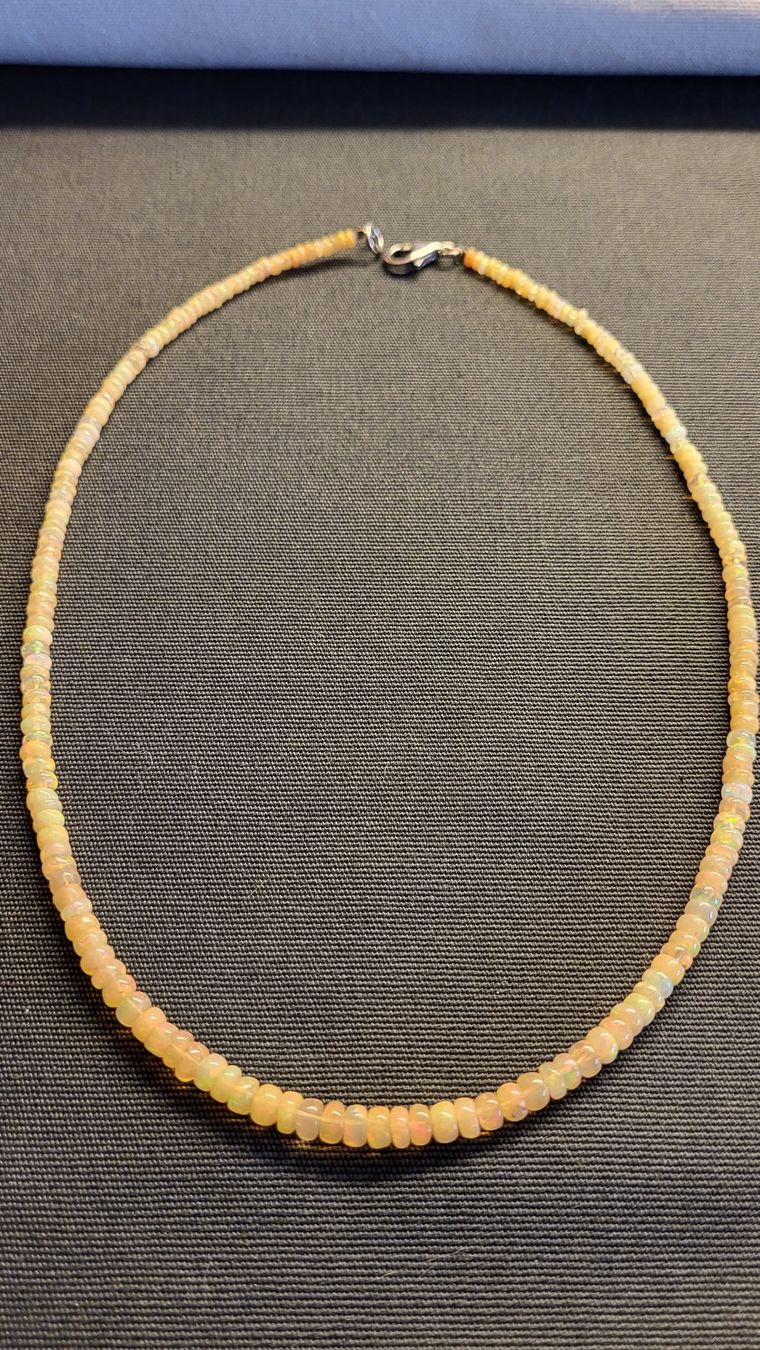 Ketten: Feine Opal-Kette mit Silber-Verschluss – Gebraucht aus Basel von spinne02 4