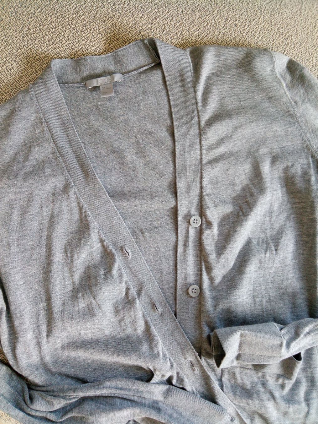 Cos Giacche: Feiner Cardigan, Grau XS – Usato da Zürich venduto da philoumena 1