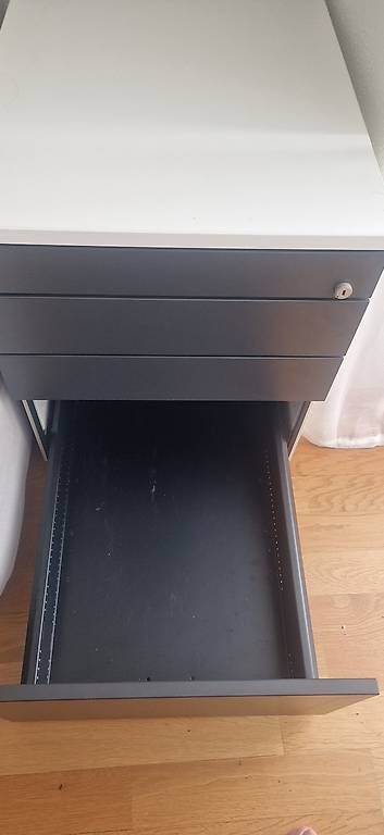 Eléments de bureau: Rollcontainer – D'occasion à Bülach par Alex_Prado 2