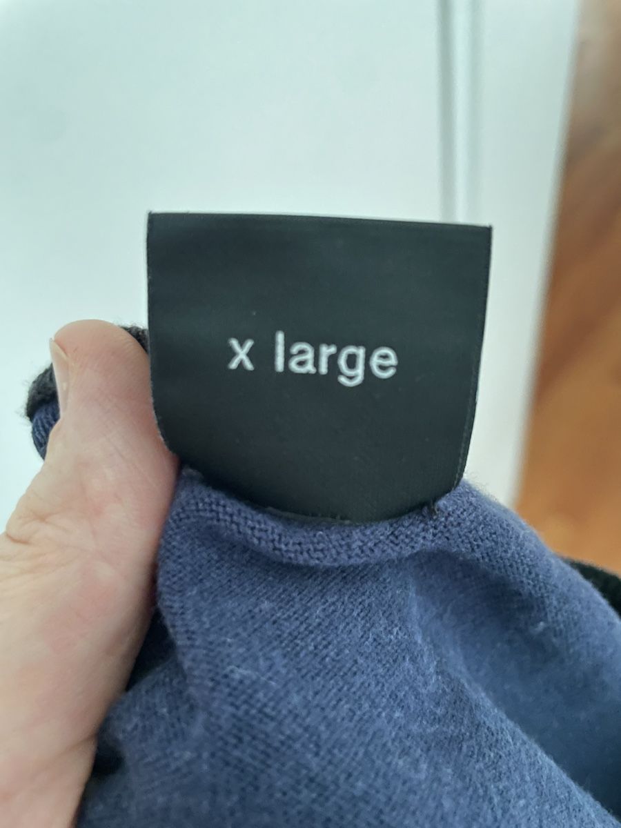 Pullover & Sweatshirts: Strellson Men's XL Blue Sweater, 100% Cotton – Gebraucht aus Adliswil von Udarius 2