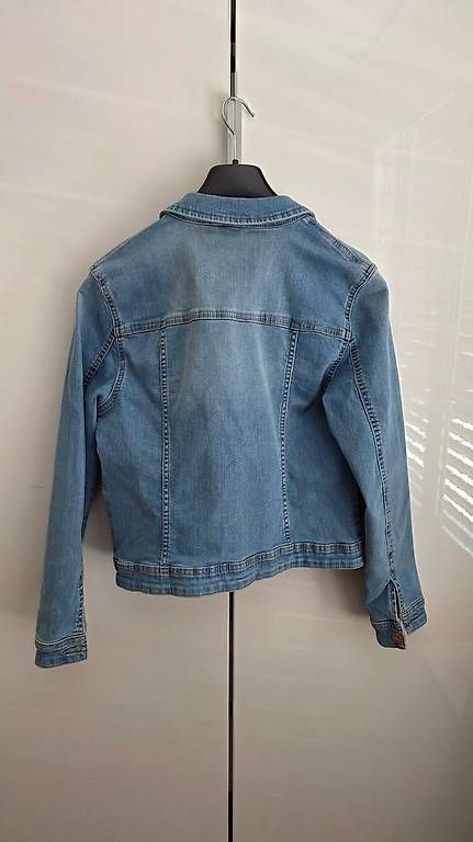 Giacche: hellblaue damen jeansjacke von only, grösse m – Usato da Zuzwil SG venduto da motomania076 1