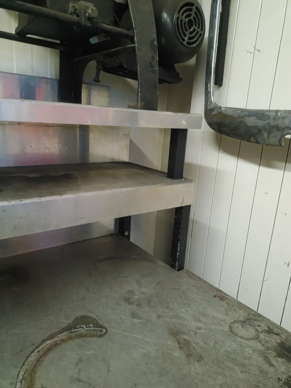 Banchi da lavoro: Etabli avec 2 scies archet – Usato da Autigny venduto da Turbine_j85 5