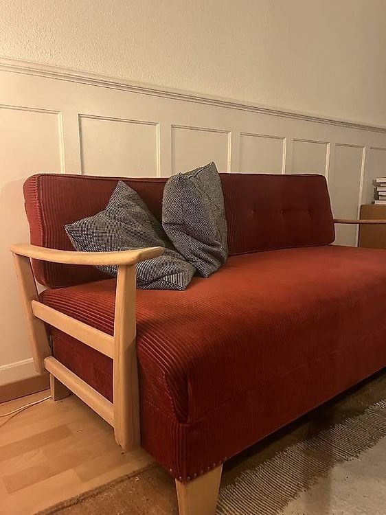 Sofas: Antikes Sofa (Kord) – Gebraucht aus Zürich von Lunalunes