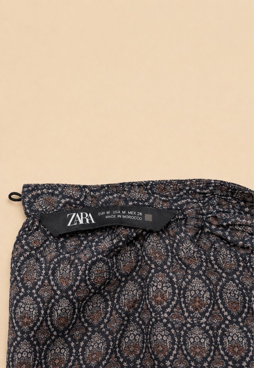 Zara Chemisiers: BLOUSE COURTE FLEURIE ZARA – Neuf (Voir description) à Lausanne par KeNaChic 2