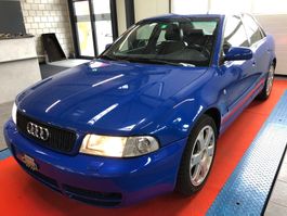 AUDI S4 quattro