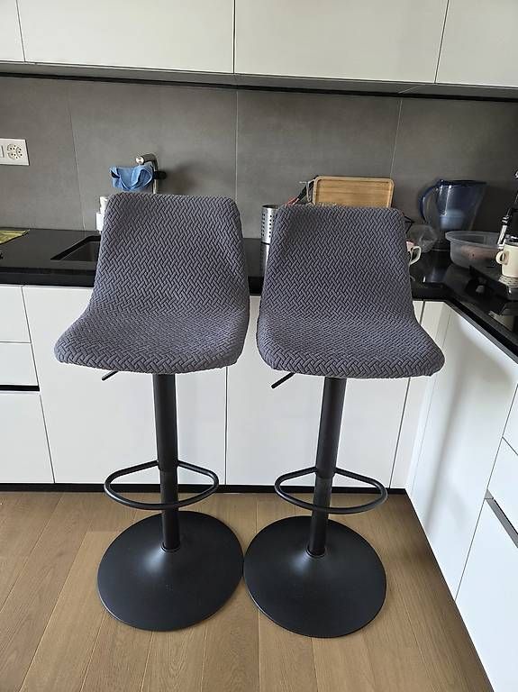Tavoli: Ensemble table style bistro + 4 chaises hautes – Usato da Pully venduto da Apollo067 4