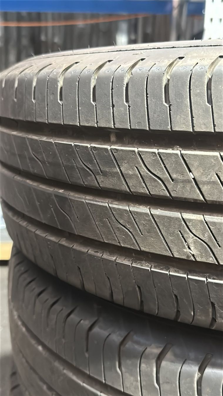 Goodyear Pneus & Roues: Goodyear Winterreifen gebr. – D'occasion à Winterthur par senero123 1
