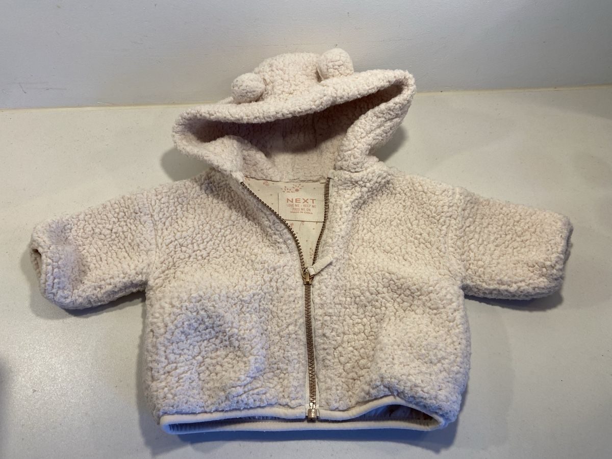 Next Giacche & Cappotti: Süsses Teddy-Jäckchen, Gr. 68, Next, beige – Usato da Felsberg venduto da Riggel