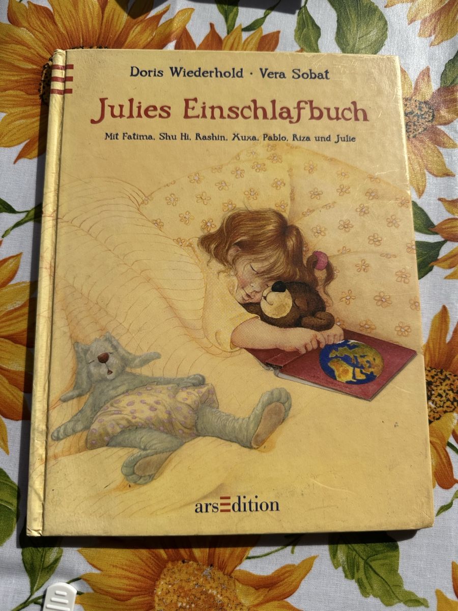 Libri: Julies Einschlaf Geschichtenbuch: Träum süss! – Usato da Wettingen venduto da hak_52m8